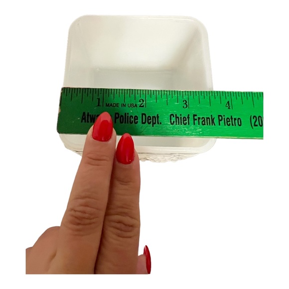 Vintage 50s Milk Glass Pedestal Dish Harvesr Graoe Pattern - Picture 9 of 10